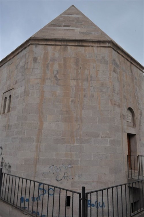 Hacip Kümbeti